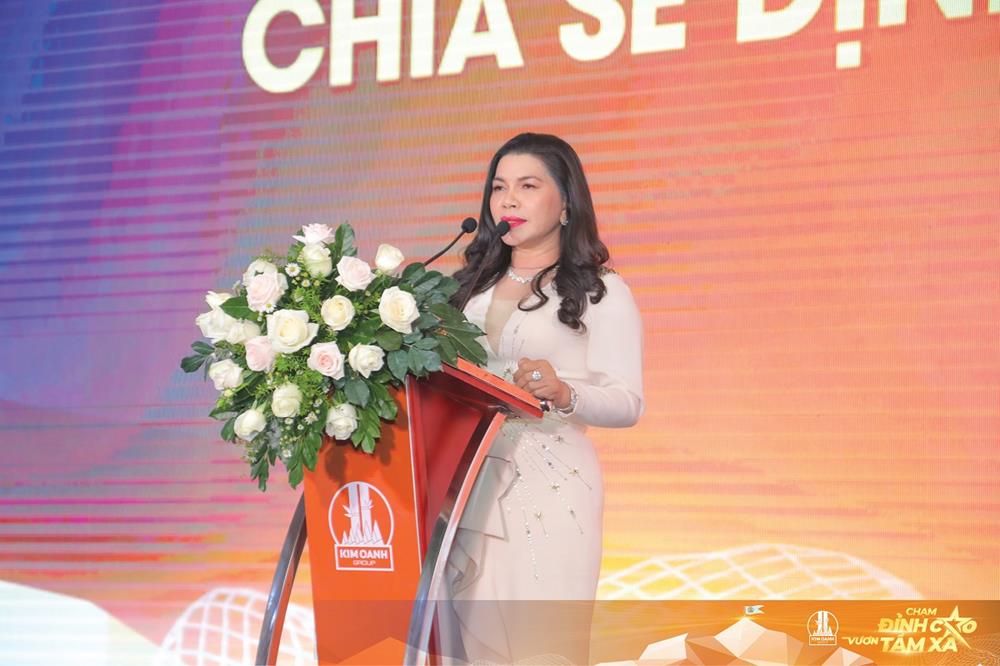 Bà Đặng Thị Kim Oanh – Chủ tịch HĐQT Tập đoàn Kim Oanh chia sẻ về hành trình vượt bão năm 2021 và chiến lược phát triển năm 2022