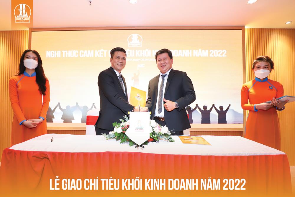  Nghi thức cam kết chỉ tiêu kinh doanh năm 2022 của Chi nhánh Đồng Nai
