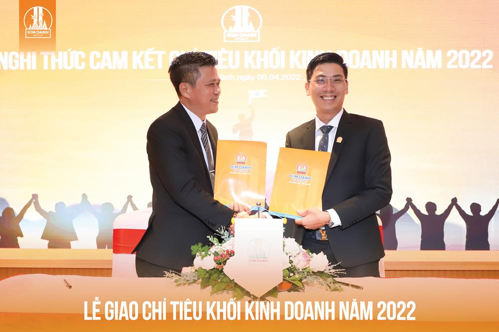  Nghi thức cam kết chỉ tiêu kinh doanh năm 2022 của Chi nhánh Đồng Nai